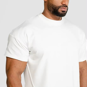 Camiseta de Entrenamiento de Fisicoculturismo para Hombre con Logotipo Personalizado, Tela Suave de Primera Calidad para Gimnasio y Deportes - Product Image 5