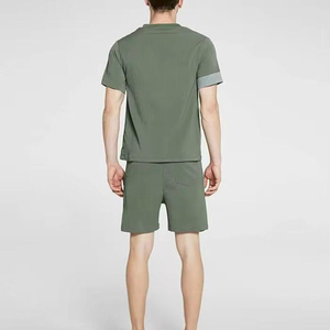 Ensemble d'été décontracté pour homme en tissu éponge uni, respirant, t-shirt et short à manches courtes, tissé 100% coton - Product Image 5