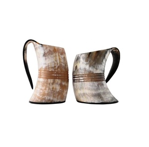 Taza de cuerno vikingo natural hecha a mano estilo náutico tallado Venta caliente para servir y beber en el restaurante del hotel en casa - Product Image 2