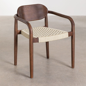 Fauteuil en bois naturel de style vintage avec un tressage en corde synthétique durable pour les espaces de repas intérieurs et extérieurs - Product Image 1