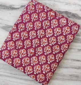 Tela de algodón estampada a mano con motivos florales, ecológica, reutilizable, personalizada, proveedor de tela estampada a mano para pedidos al por mayor. - Product Image 3
