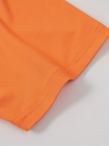 Camiseta Personalizada de Algodón y Poliéster Blanco, Cuello Redondo, Manga Corta, Corte Regular, Cómoda, Informal y a la Moda - Product Image 3