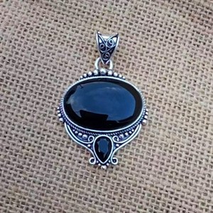 จี้รูปไข่หินออนิกซ์สีดำ เงินแท้ 925 สร้อยคอทำมือประดับพลอย สำหรับผู้หญิงผู้ชาย ของขวัญ เครื่องประดับ - Product Image 1