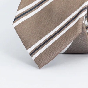 Corbatas para Hombre al por Mayor con MOQ Bajo, Corbatas de Seda Personalizadas con su Propio Logotipo - Product Image 4