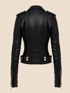 Veste de motard en cuir noir pour femme, faite à la main, coupe ajustée, en cuir véritable, avec détails matelassés aux épaules et ferrures dorées - Product Image 4