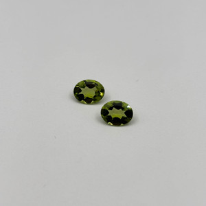 Shivam Exports - Peridoto Verde Natural de Grado AAA, 6x8 mm, Ovalado, Efecto Pleocroico, para Anillos, Colgantes, Pendientes, Joyería Fina - Product Image 4