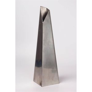 Vase en aluminium argenté nordique, abstrait, martelé, pour table, en métal, de luxe, pour fleurs séchées, pour la décoration du salon ou d'hôtel - Product Image 5