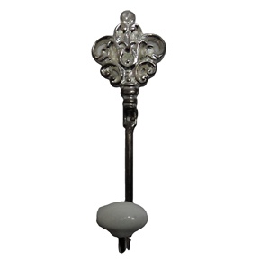 Patère murale vintage en argent motif fleur de lys avec bouton en céramique blanche, porte-manteau, porte-clés et porte-serviettes décoratif en métal - Product Image 1