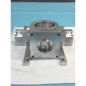 Carcasa de Válvula de Aceleración de Doble Resorte, Base, P5000 - Equipo y Piezas de Semiconductores de Confianza de Tradicción Global - Product Image 1