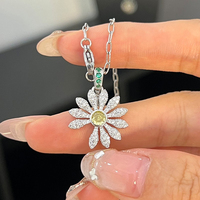 Collier pour femme en acier inoxydable plaqué argent S925 avec pendentif marguerite en zircon cubique, chaîne minimaliste, coffret cadeau