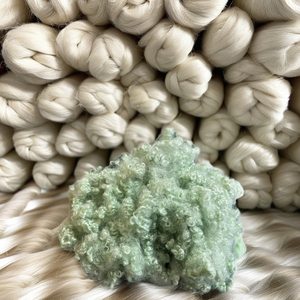 วัสดุใยสังเคราะห์ Vikohasan GRS Staple Fiber โพลีเอสเตอร์รีไซเคิล 100% 15D ลายดิบ 7D ละเอียด 32/ 38/ 51/ 64/ 76 มม. สีเขียว HC วัสดุสำหรับบรรจุ - Product Image 1
