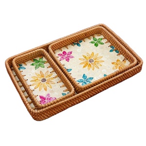 ถาดเสิร์ฟไข่มุกที่คุณใช้ในการเลือกเพื่อความบันเทิงทุกประเภท - Product Image 1