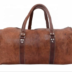 Sac de voyage en cuir véritable à 100 % pour homme, sac de sport et de gym avec fermeture éclair, idéal pour les week-ends et les voyages d'une nuit - Product Image 1