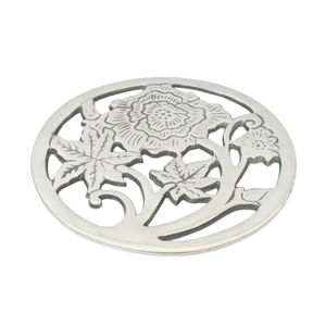 Trivet de Diseño Moderno en Metal Aluminio con Diseño Floral, Protector de Mesa y Ollas Calientes, Resistente al Calor, para el Hogar - Product Image 1