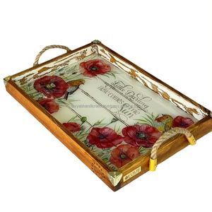 Elegante Bandeja de Madera para Servir con Asas para Cócteles y Eventos - Product Image 1