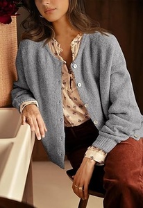 Cardigan gris en tricot pour femme, boutonné sur le devant, manches longues, col en V, pull décontracté, couleur unie, 100% acrylique, vêtements d'automne - Product Image 3
