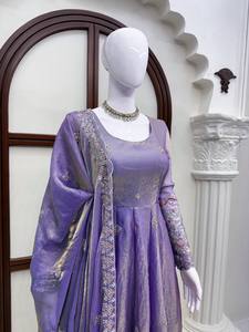 ชุดเดรส Anarkali สีม่วงปักลาย ชุดปากีสถาน เสื้อคลุมยาว ผ้าคลุมไหล่ปักลาย กางเกง Palazzo ชุดแต่งงานอินเดีย - Product Image 3