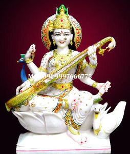 Statue de la déesse Saraswati en marbre blanc naturel, position assise sur une fleur de lotus, très attrayante, utilisée pour la décoration intérieure - Product Image 5