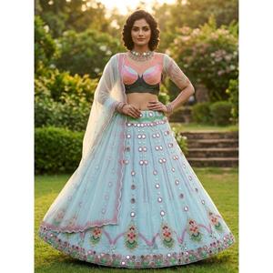 Nuevo lanzamiento: Lehenga con lentejuelas de espejo y perlas, calidad excepcional con capas de cancan y lona. - Product Image 1