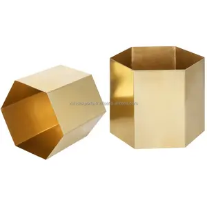 Jardinière carrée en acier moulé faite à la main, aspect antique, avec détails floraux sculptés, pour décoration intérieure, utilisation intérieure unique et élégante - Product Image 2