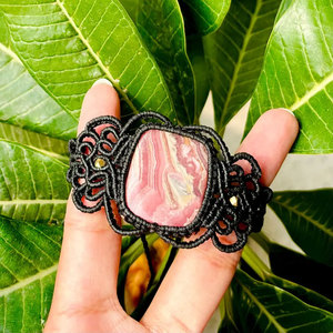 Collar con Colgante de Macramé Hecho a Mano con Malaquita, Cordón Negro, Gema de Malaquita Verde, Piedra Natural, Joyería de Cristal Curativa Estilo Boho - Product Image 5