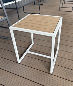 Mesa Auxiliar Moderna para Patio Exterior Resistente a la Intemperie con Estructura Metálica con Recubrimiento en Polvo y Tablero de PS - Product Image 3