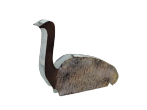 Escultura de Emú Australiano en Hierro Rústico Hecha a Mano - Figura de Arte de Vida Silvestre en Metal de Estilo Industrial Moderno y Adorno Decorativo para el Hogar - Product Image 1