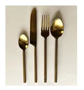 Services de couverts en acier inoxydable écologiques et durables pour les fêtes : créez une ambiance de table chaleureuse et accueillante - Product Image 1