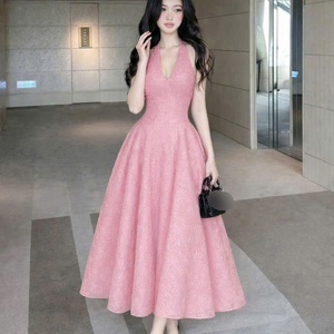 Elegante Vestido de Seda para Mujer con Cuello Polo y Manga Corta, Lavable, Combinación Perfecta de Elegancia, Comodidad, Casual y Formal - Product Image 3