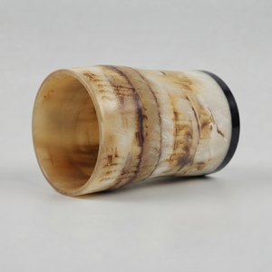 Vaso de cuerno de búfalo natural pulido, ecológico y artesanal, estilo rústico, de REHMAN CRAFT - Product Image 5