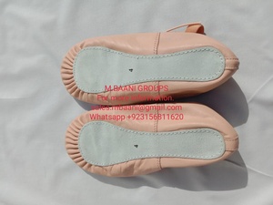 Chaussons de ballet souples MBAANI, dessus en satin, semelle en caoutchouc, chaussures de danse plates pour filles, fournisseur de chaussons de ballet roses, fournisseur de chaussons de danse. - Product Image 4