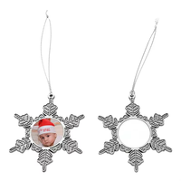 Décorations de Noël incontournables : Ornements métalliques de Noël, pleins de joie, pour une ambiance chaleureuse et douillette, prêts à l'exportation, faciles à accrocher.