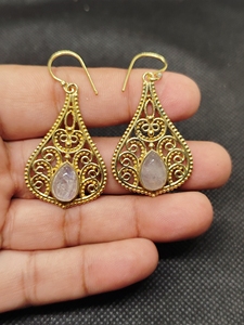 High Quality 18K Gold Plated Bohemian Style Moonstone Dangle Drop Earrings Brass Fashion Jewelry for Women's Parties Wholesale - Product Image 4