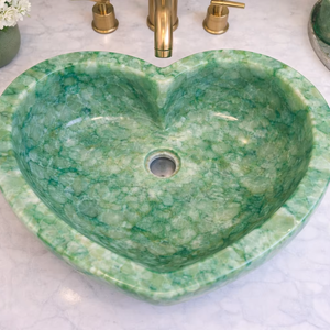 Lavabo de Ónix Verde de Lujo en Forma de Corazón, Lavabo de Piedra para Baño, Encimera de Mármol Hecha a Mano - Product Image 1