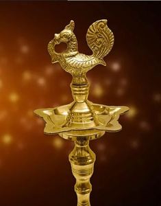 Support de lampe à huile Diya zen asiatique en cuivre de haute qualité, motif paon fantaisie, avec artisanat métallique - Product Image 5