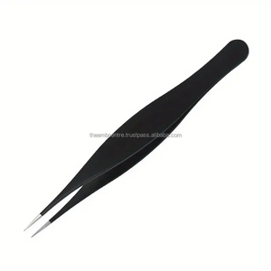 Pince à épiler de beauté personnalisée, fabriquée au Pakistan, avec votre propre logo et haute qualité - Product Image 2