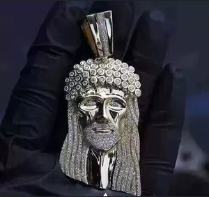 จี้พระเยซูแบบ Iced Out ประดับเพชรโมอิสซาไนต์ + เงินแท้ 925 ชุบทองแดง คริสตัลฝังแบบไมโคร สไตล์ฮิปฮอป สำหรับทั้งชายและหญิง - Product Image 2