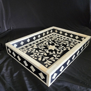 Bandeja de Servir de Madera Elegante Hecha a Mano con Incrustaciones de Hueso, Diseño Geométrico Contemporáneo para Aperitivos, Bebidas y Postres, Incluye Asa - Product Image 2