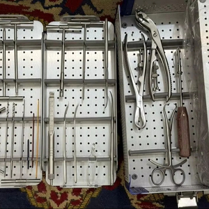 Kit orthopédique complet d'instruments chirurgicaux en acier inoxydable de qualité supérieure, pour petits fragments, avec et sans verrouillage - Product Image 1