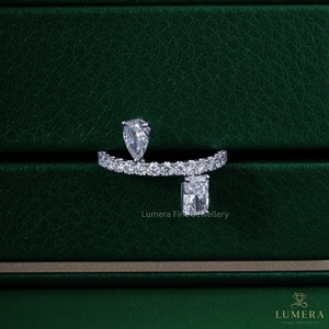 Anillo de compromiso y boda de lujo con diamante de laboratorio de 1.67 quilates, color elegante, oro blanco de 14K, pavé, corte pera radiante, banda abierta cruzada para mujer - Product Image 2