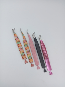 Juego de Pinzas para Extensión de Pestañas de 4 Piezas de Primera Calidad, Multicolores, con Cajas de Almacenamiento Personalizadas, Pinzas Profesionales con Punta en Forma de Corazón - Product Image 4
