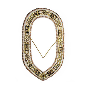 Collier de luxe pour Grands Officiers de la Franc-Maçonnerie, plaqué or, en velours blanc, avec chaîne et insignes - Product Image 1