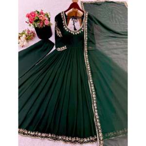 Robe de soirée brodée Designer Party Wear Top-Plazzo et Dupatta - Product Image 1