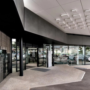 หินอิตาลีเผาผนึกขนาด 1620x3240 มม. หนา 12 มม. รุ่น Calce Nero สีดำเข้ม สไตล์โมเดิร์นหรูหรา ผลิตตามสั่งสำหรับเคาน์เตอร์ครัวและท็อปโต๊ะ - Product Image 1