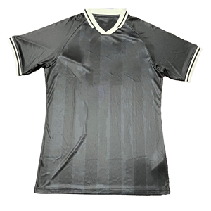 Camiseta de Manga Corta con Cuello en V para Hombre, Color Morado Sólido, Corte Regular, Ribete en Contraste, Estilo Casual, 100% Poliéster Tejido - Product Image 6