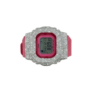 Montre élégante et stylée en moissanite avec demi-bijoux en diamants et bracelet en caoutchouc de DOPE JEWELLS - Product Image 2