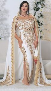 Robe Caftan de Mariage Traditionnelle Blanche avec Broderie Dorée et Cape pour Femme, Coupe Ajustée Longue et Élégante@2026 - Product Image 2