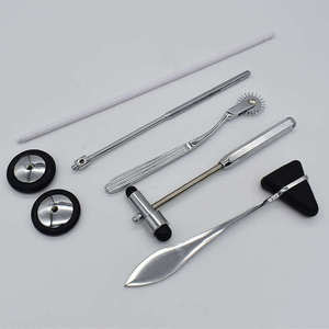 Martillo de Reflejos Manual Profesional de Tendón de Goma Tipo Percussor Alemán para Neurodiagnóstico, de Colores, para Diagnóstico de Nervios, de Grip Surgical - Product Image 2