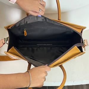 Bolso Tote de Cuero para Mujer, Diseño Floral Tallado a Mano, Cuero Vacuno, Gran Capacidad, para Uso Diario, Último Modelo 2026 - Product Image 6