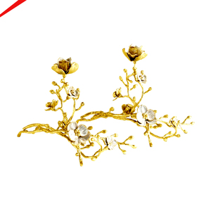 Porte-bougie en métal doré antique, centre de table vintage pour mariage et événements - Product Image 1